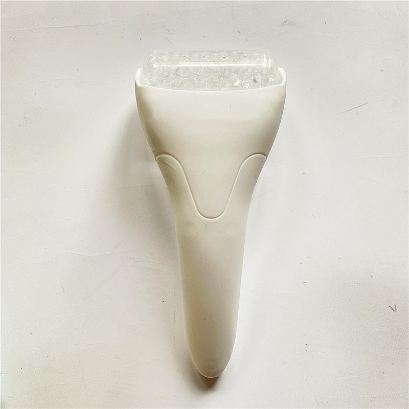 Beauty Body Ice Roller 01